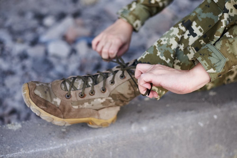 Lacing a tactical boot Lacing a tactical boot