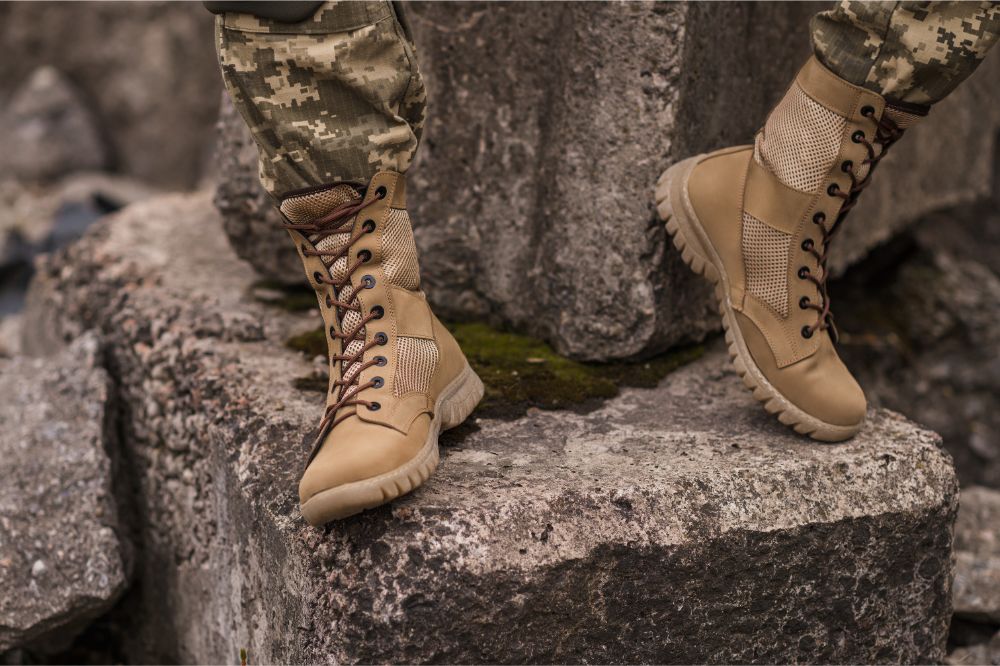 Brown tactical boots Brown tactical boots